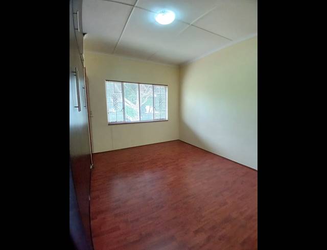 2 BEDROOM FLAT FOR SALE IN SASOLBURG EXT 3
